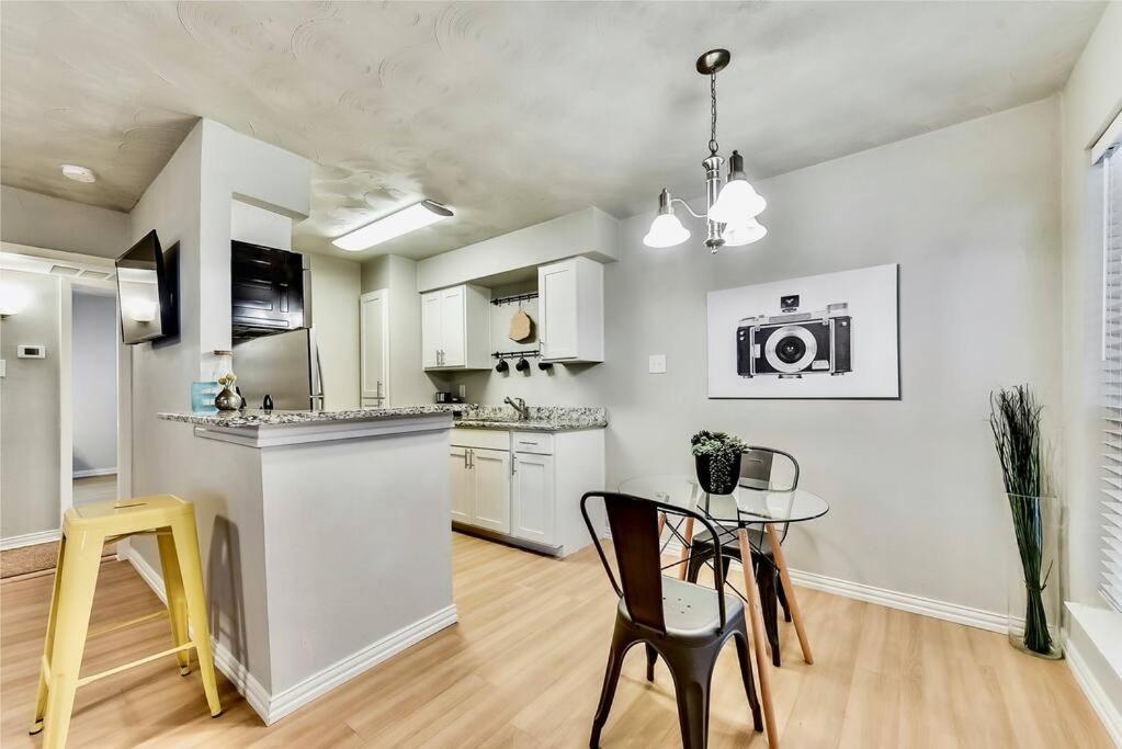 Dallas Boutique Flat + Arboretum Tickets Included Экстерьер фото