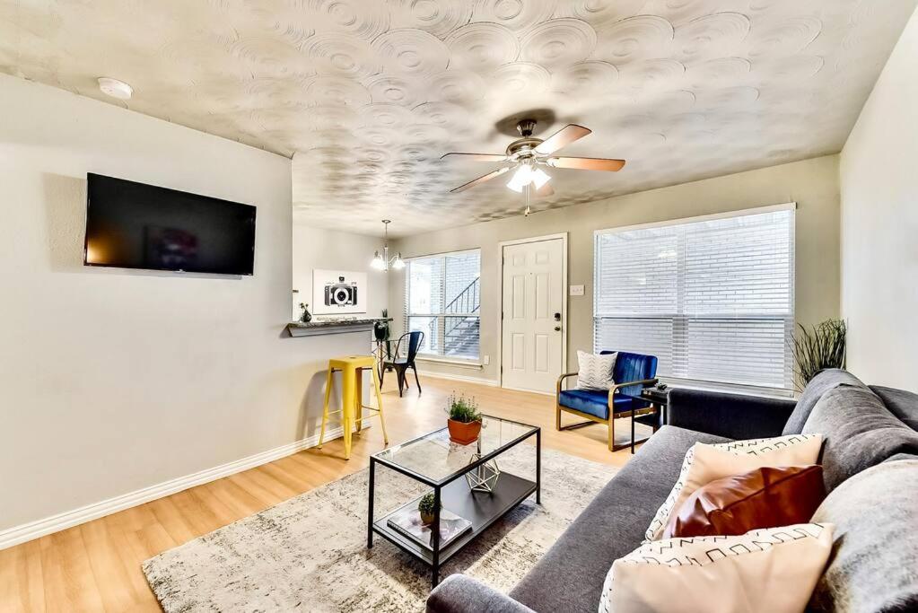 Dallas Boutique Flat + Arboretum Tickets Included Экстерьер фото
