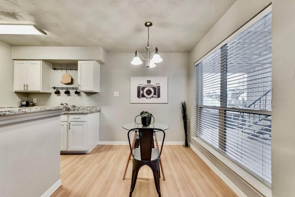 Dallas Boutique Flat + Arboretum Tickets Included Экстерьер фото